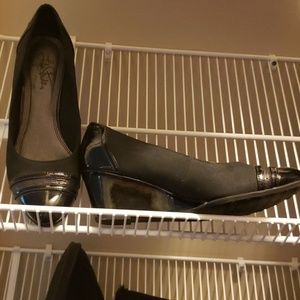Black wedge dress shoes size 7